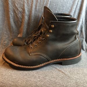 Red Wing boots size 9.5